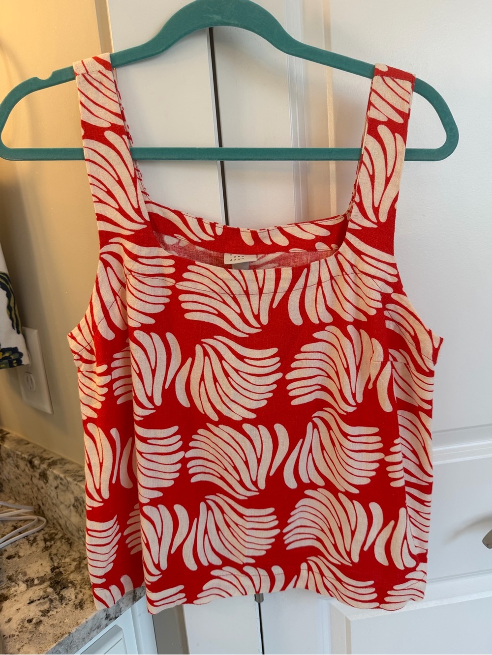 NWT! Red and White Patterned Linen Tank Top
